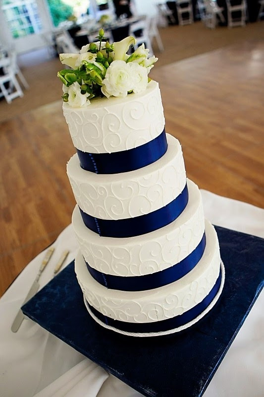 Navy Blue Wedding Cakes
 Blue And White Wedding Cake Designs Tyler Living