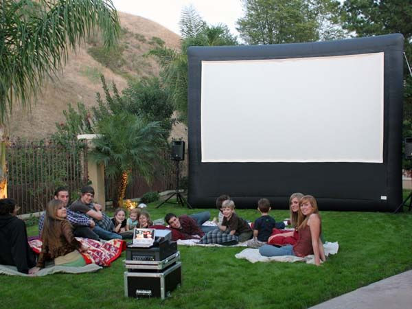Outdoor Movie Screen DIY
 DIY Backyard Theater