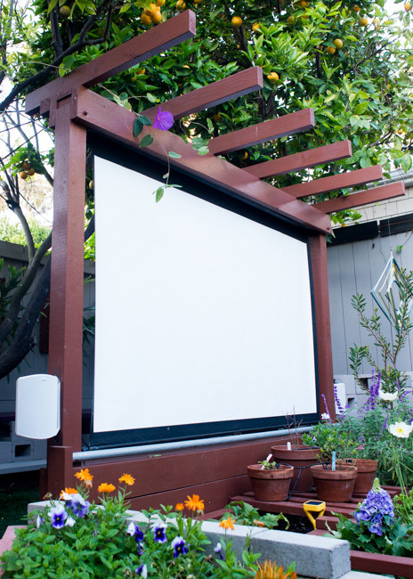 Outdoor Movie Screen DIY
 Show Thyme How to Build an Outdoor Theater in Your Garden