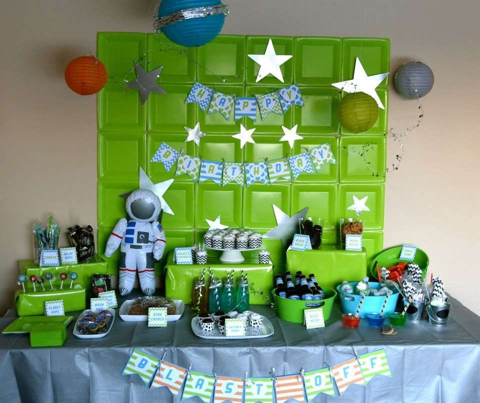 Outer Space Birthday Party
 Astronaut Outer Space Birthday Party Ideas