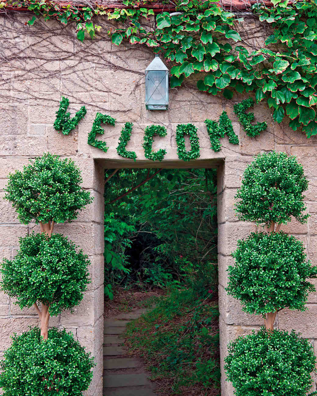 Outside Wedding Decorations
 Outdoor Wedding Decorations That Are Easy to DIY