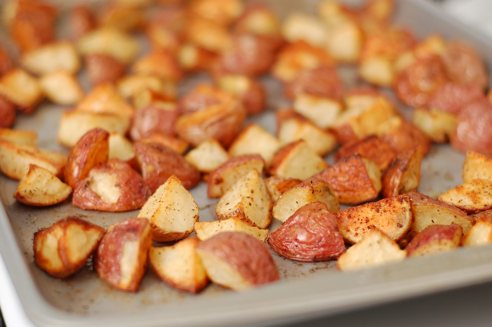 Oven Roasted Baby Red Potatoes
 Garlic Roasted Baby Red Potatoes A Kitchen Addiction