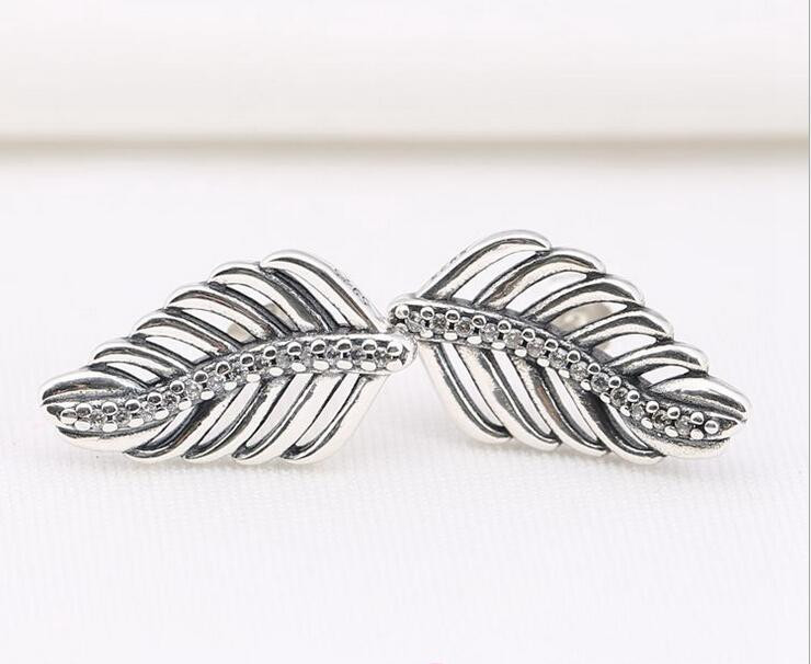 Pandora Leaf Earrings
 CZ PAVED Stud Earring Authentic 925 Sterling Silver LEAF