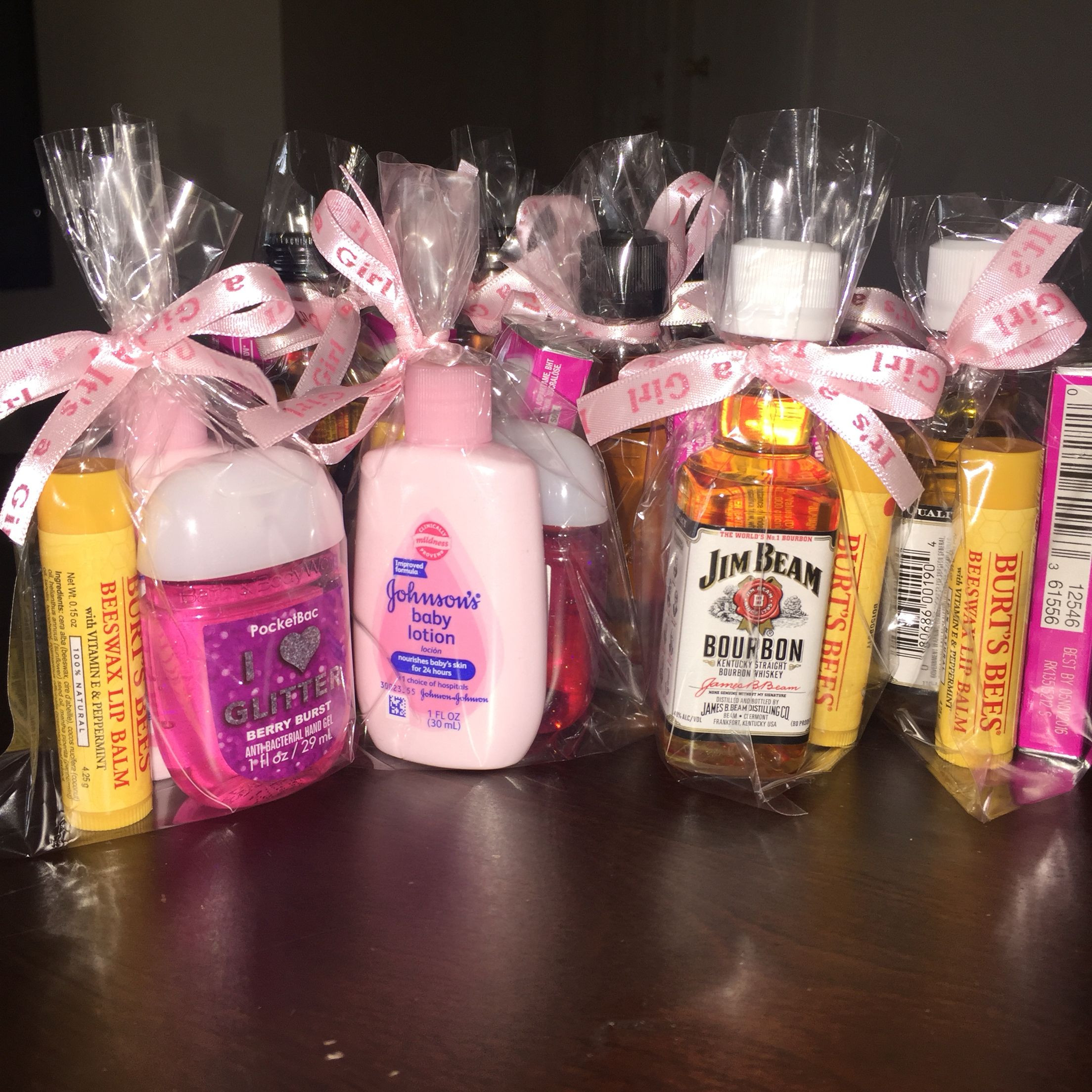 Party Favors For Baby Shower Guests
 baby shower favors for guests women s Burt s Bees lip