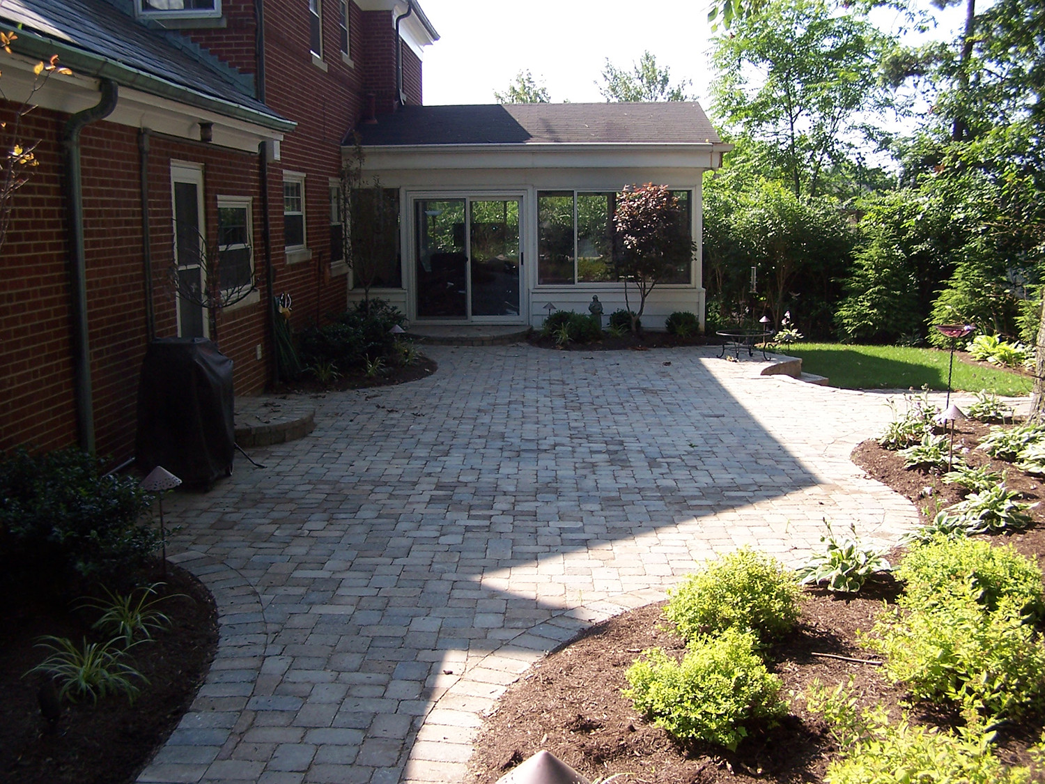 Patio Landscaping Pictures
 Plantings & Flower Beds TinkerTurf