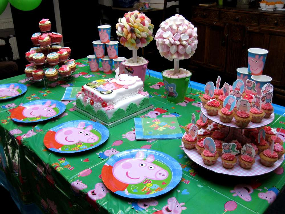 Peppa Pig Birthday Party Decorations
 Peppa Pig Birthday Party Ideas 1 of 9