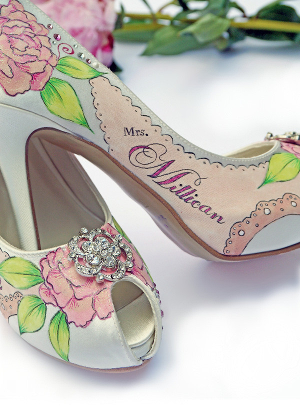 Personalized Wedding Shoes
 Amazing and unique hand painted wedding shoes from Le