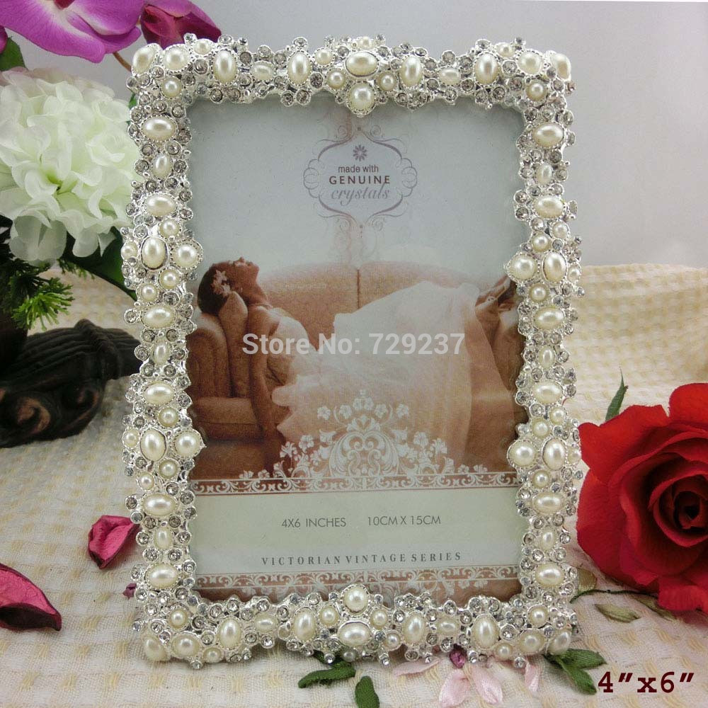 Picture Frame Wedding Favors
 Antique Silver Pearls Metal Frame Wedding Favors