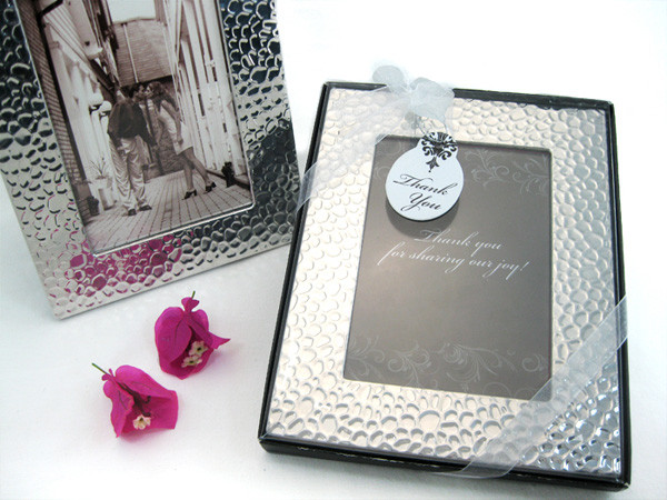 Picture Frame Wedding Favors
 "Picture Elegance" 3" x 5" Frame Party or Wedding Favors
