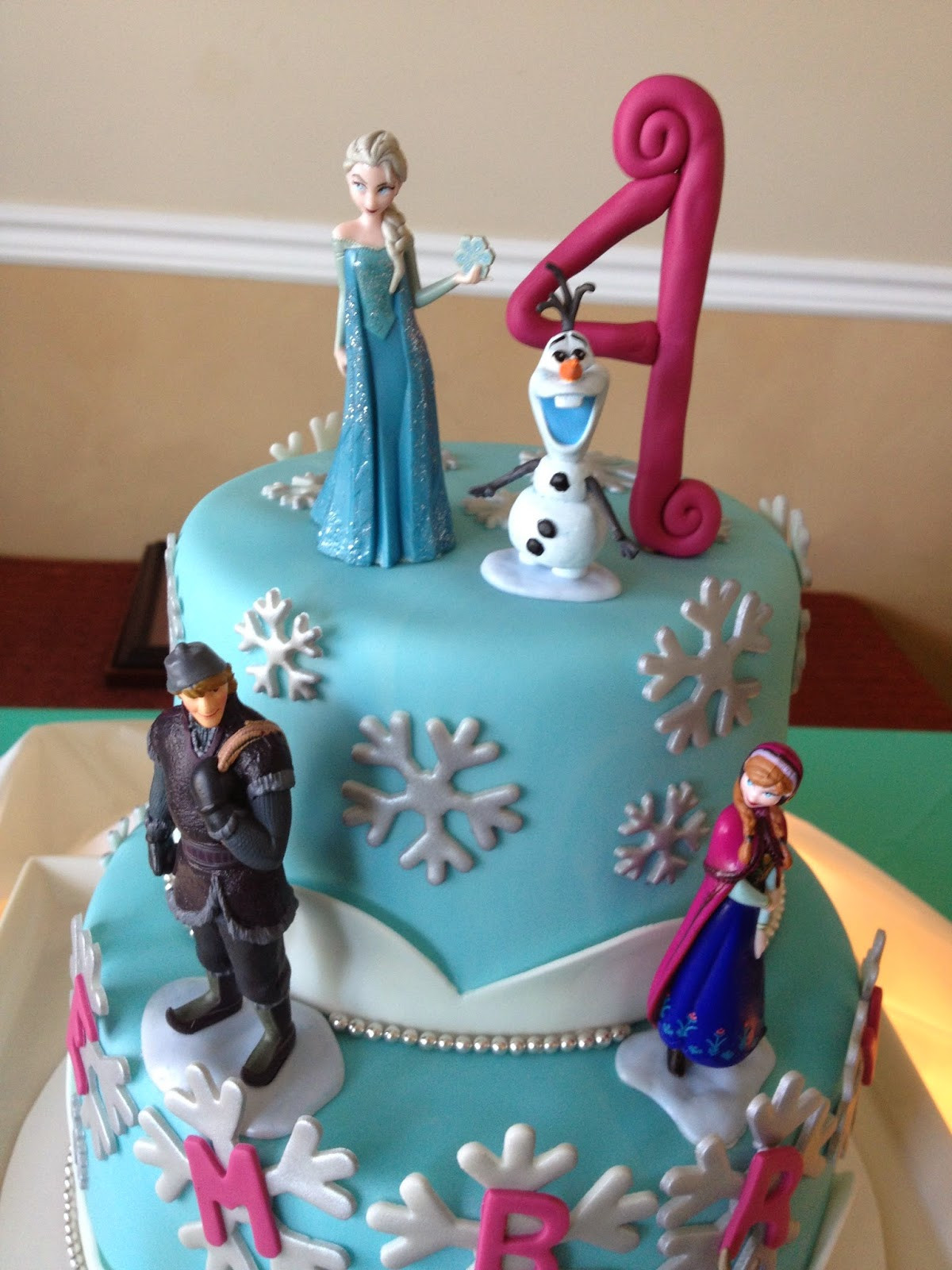 Pictures Of Birthday Cakes
 Sugar Love Cake Design Frozen Birthday Cake