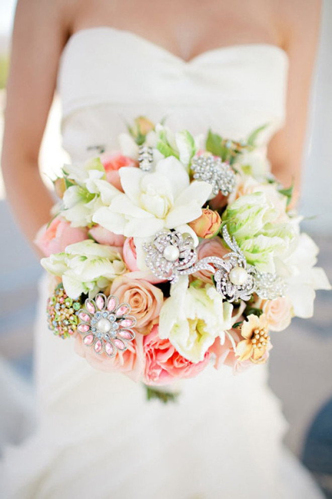 Pictures Of Wedding Flowers
 25 stunning Wedding Bouquets Part 7 Belle The Magazine