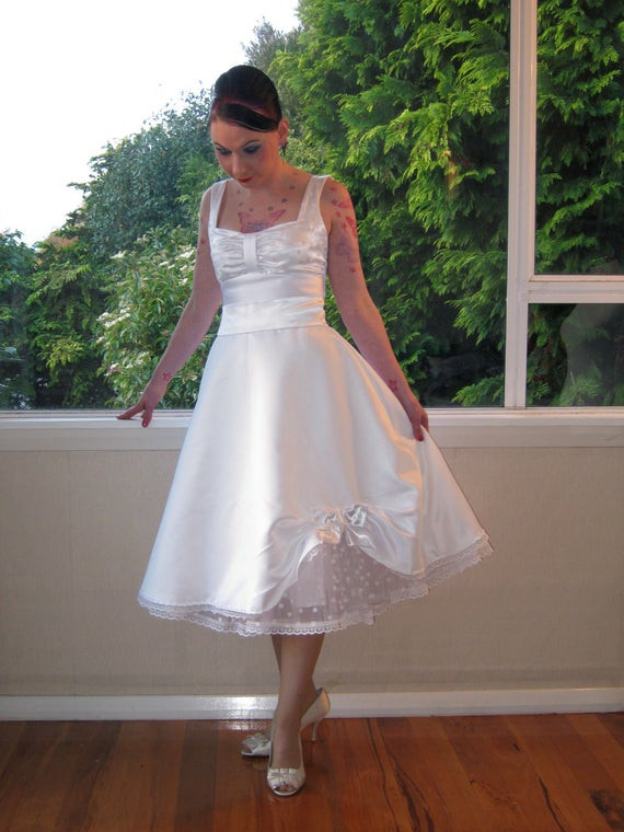 Pin Up Wedding Dress
 Items similar to Plus Sized Wedding Dress in Full Skirted