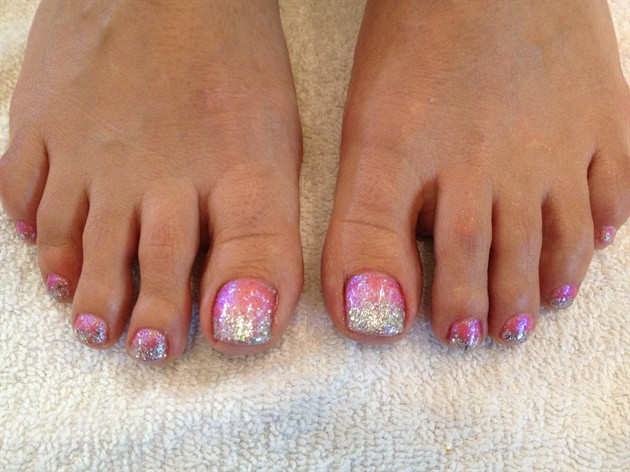 Pink And Silver Glitter Nails
 50 Best Toe Glitter Nail Art Design Ideas
