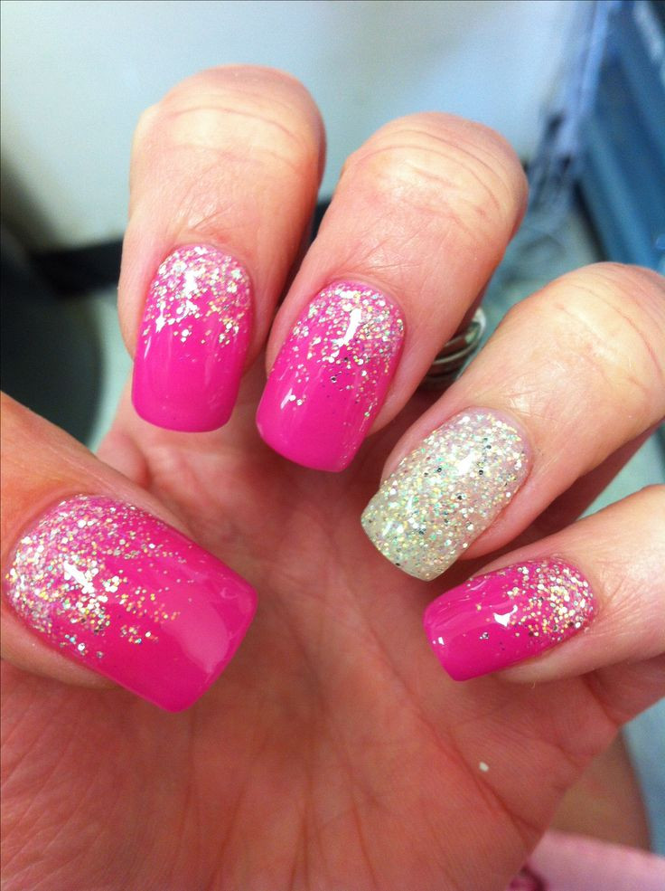Pink Glitter Nails
 De 25 bedste idéer inden for Pink glitter nails på