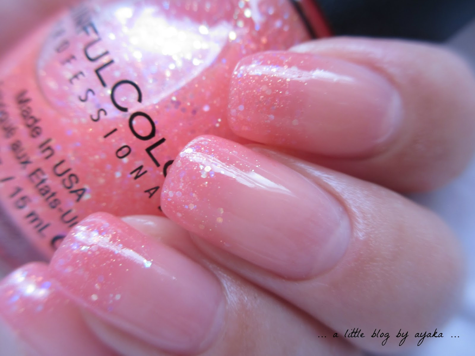 Pink Glitter Ombre Nails
 a little blog by ayaka pink glitter ombre ♥