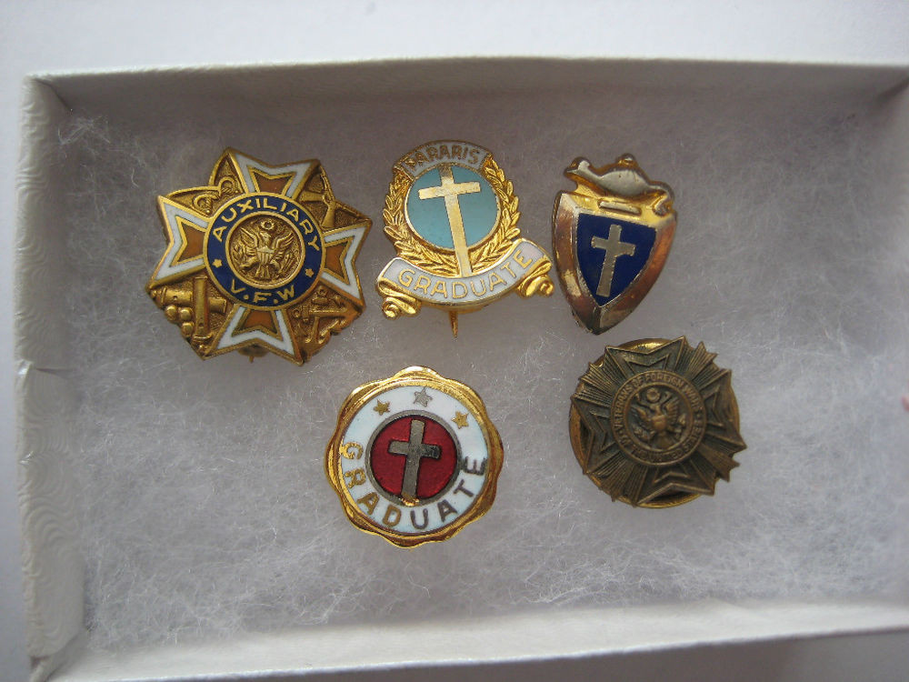 Pins Badge
 LOT OF 5 VINTAGE LAPEL PINS BADGES VFW