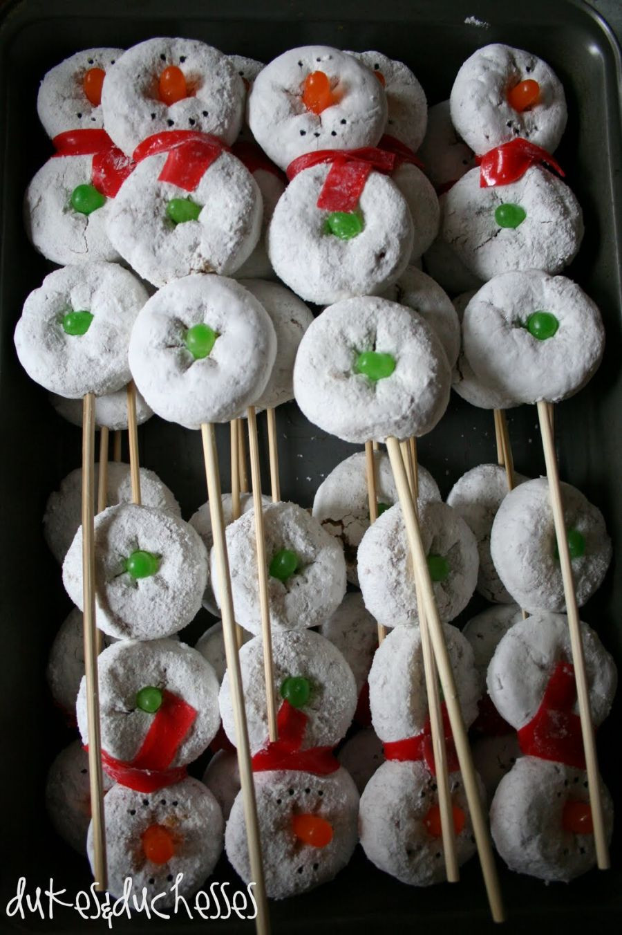 Pinterest Christmas Party Ideas
 23 Christmas Party Decorations That Are Never Naughty