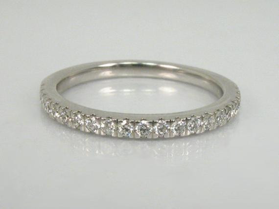 Platinum Wedding Bands For Women
 Womens Diamond Platinum Wedding Ring