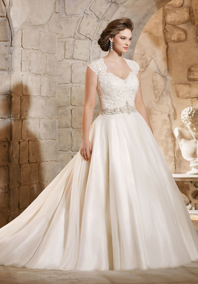 Plus Wedding Gowns
 Best Plus Size Wedding Dresses — Shop Beautiful Wedding
