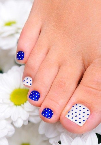 Polka Dot Toe Nail Designs
 Pedicures Just Got Better With These 50 Cute Toe Nail Designs