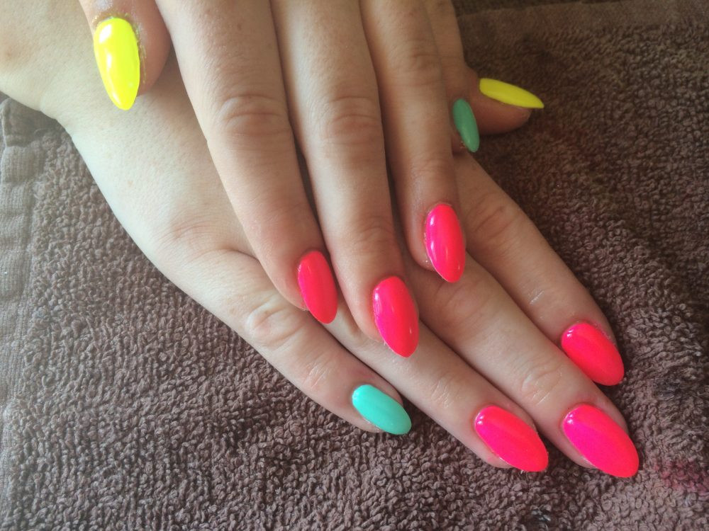 Popular Nail Colors Now
 Summer Nail Polish Colours the Best to Put on your Nails