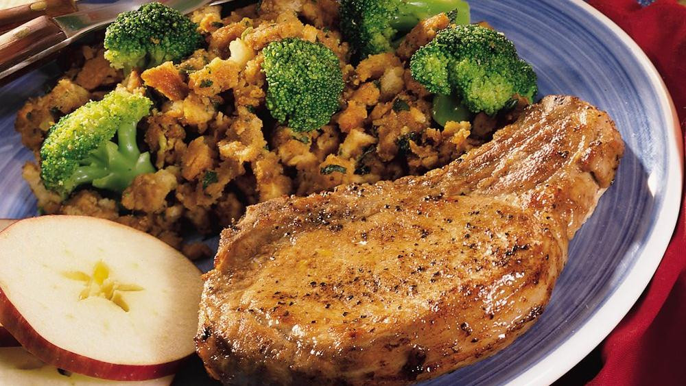 Pork Chops With Stuffing
 Easy Pork Chops with Stuffing recipe from Pillsbury