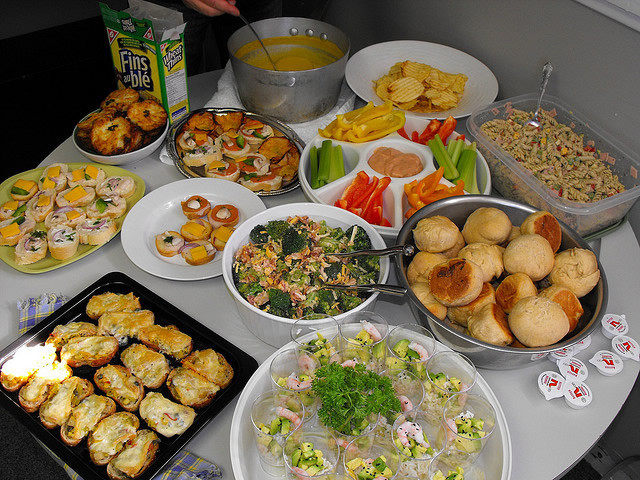 Potluck Dinner Party Ideas
 How to plan the perfect office potluck