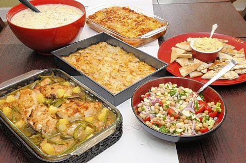 Potluck Dinner Party Ideas
 7 End of Summer Party Themes Page 2