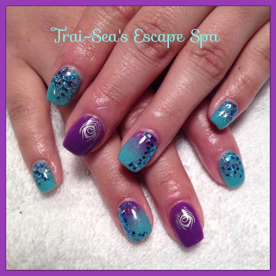 Pretty Nails &amp; Spa
 Ombré purple & teal by Trai Sea s Escape Spa nydokus