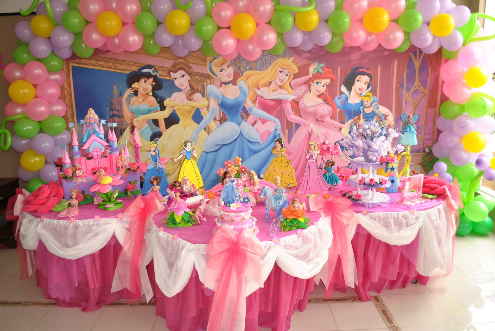 Princess Birthday Decorations
 DECORAÇO DAS PRINCESAS DISNEY imagens para celular