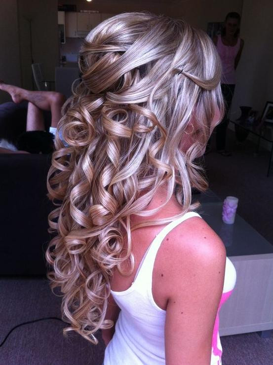 Prom Hairstyle Picture
 Gorgeous Hairstyles for Prom or Home ing