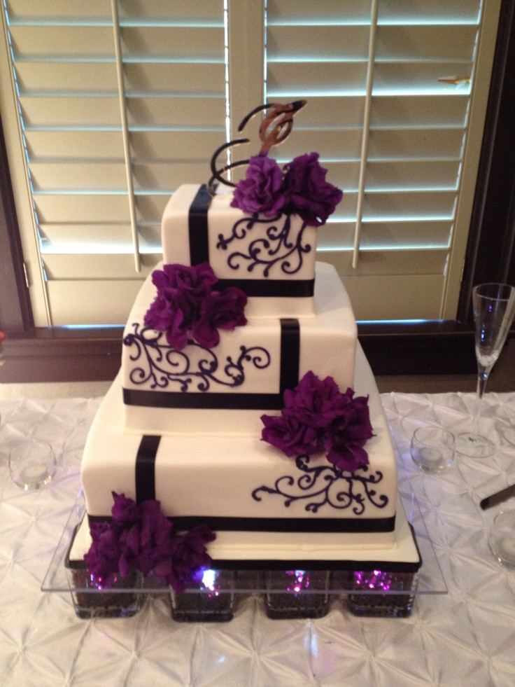 Purple And Black Wedding Cakes
 Purple and black wedding cake