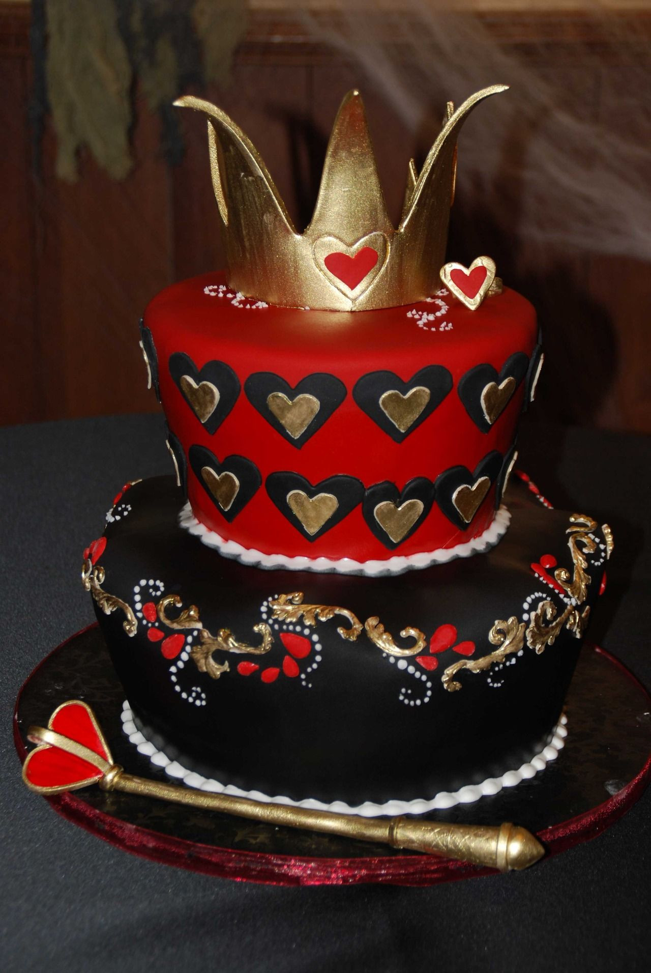 Queen Birthday Cake
 The Red Queen cake Queen of Hearts cake Alice in