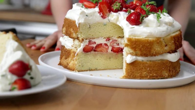 Quick Strawberry Shortcake Recipes
 Watch How to Make a Quick and Easy Strawberry Shortcake