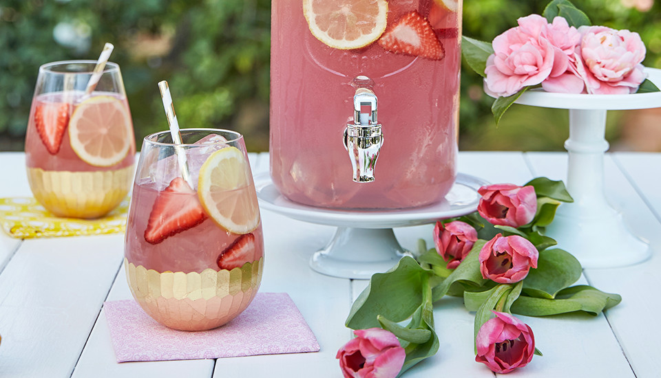 Recipes For Pink Punch For Baby Shower
 Pink Punch Recipes You re Gonna Love Tulamama