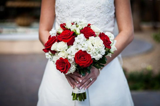 Red And White Wedding Flowers
 Wedding Ideas Blog Lisawola Top 20 Unique Spring Wedding