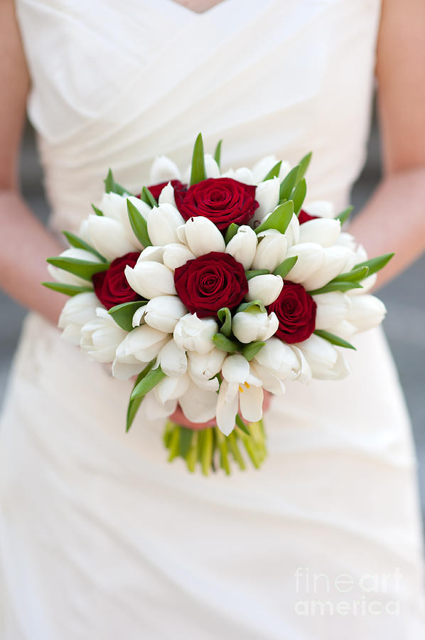 Red And White Wedding Flowers
 Memorable Wedding The 9 Best Choices For Elegant Wedding