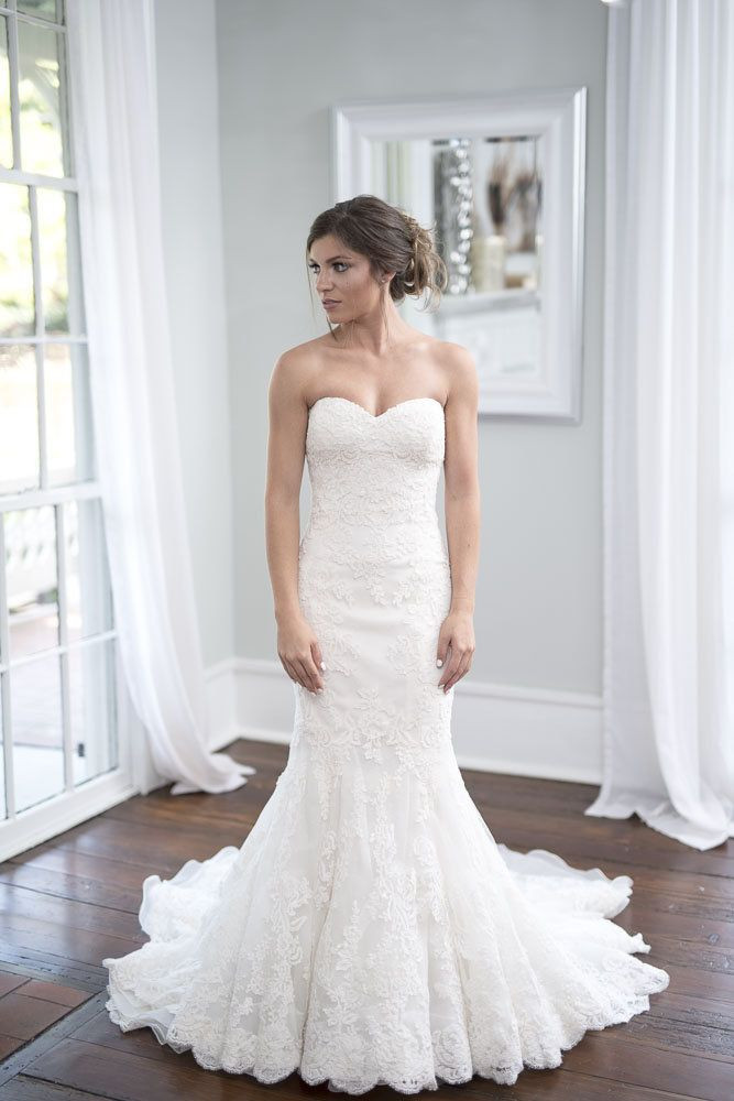 Rent Wedding Gowns
 Rent or this Enzoani designer wedding dress