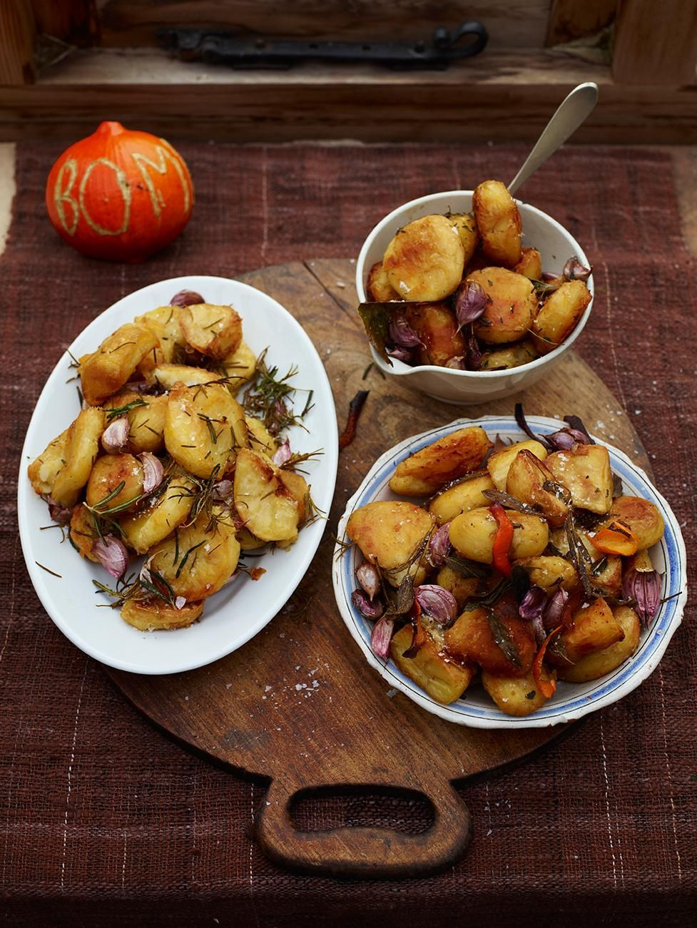 Roasted Baby Potatoes Jamie Oliver
 Jamie Oliver on in 2019 gd food