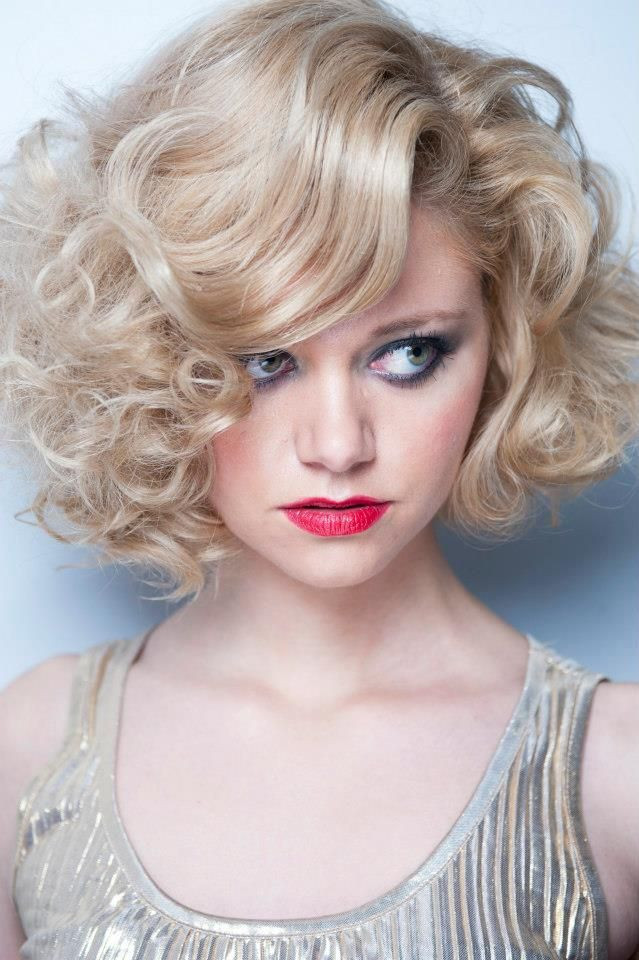 Roller Set Hairstyles For Medium Length Hair
 Roller set curly hairstyle in 2019