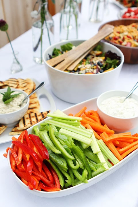 Salad Ideas For Dinner Party
 Outdoor Dinner Party