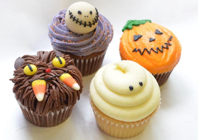 Scary Halloween Cupcakes
 Kate and Chelsie Lolas spooky halloween cupcakes
