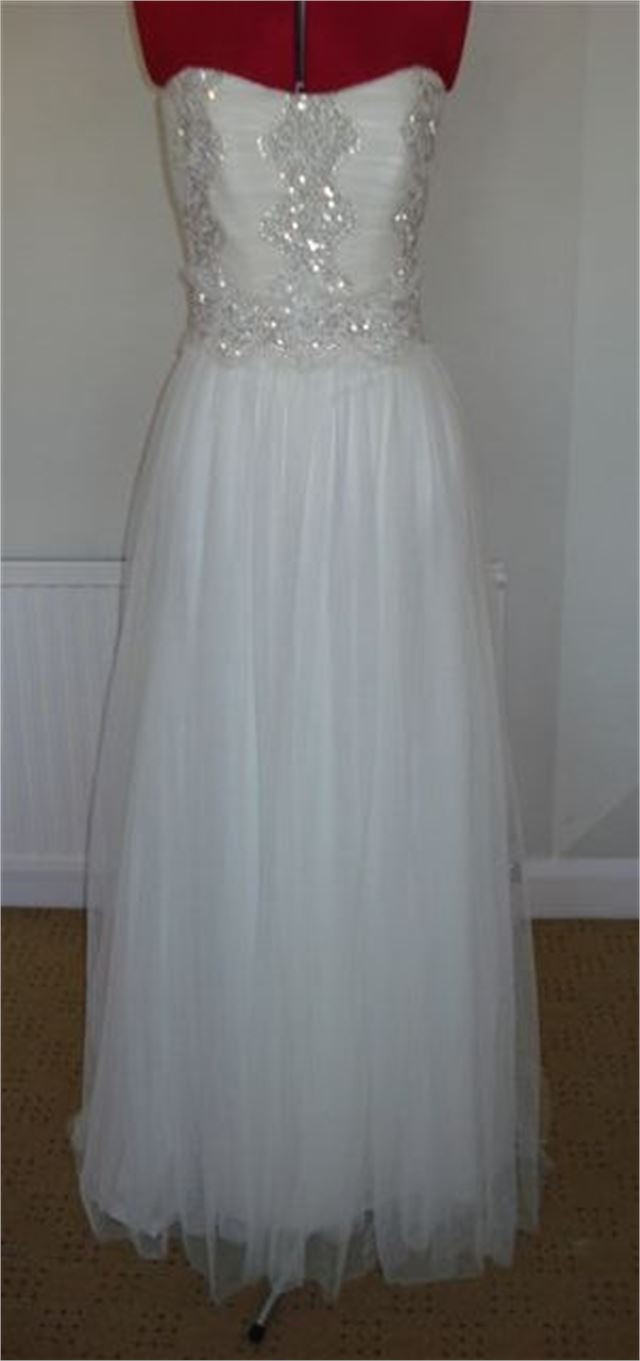 Second Hand Wedding Dresses
 Dream Second Hand Wedding Dress Agency in Middle