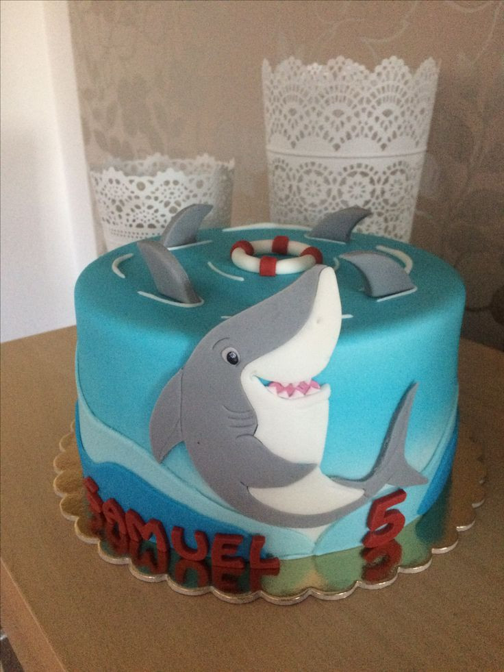 Shark Birthday Cakes
 Best 25 Shark cake ideas on Pinterest