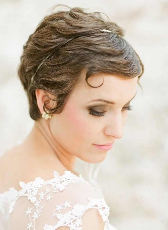 Short Hairstyles For Weddings For Bridesmaids
 12 Glamorous Wedding Updo Hairstyles for Short Hair