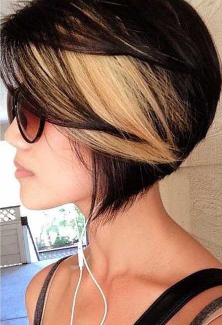 Short Hairstyles With Blonde Highlights
 Black Hair With Blonde Highlights For 2020 Pretty Designs