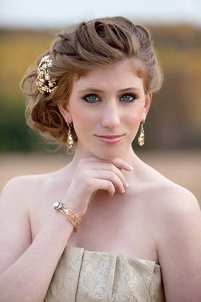 Short Wedding Hairstyles
 beyond the aisle Trendy Tuesday Side Braids