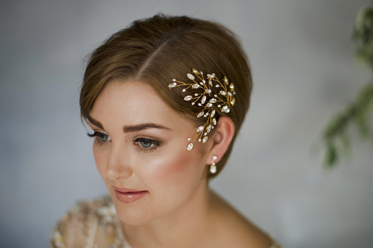 Short Wedding Hairstyles For Bridesmaids
 35 Modern Romantic Wedding Hairstyles For Short Hair