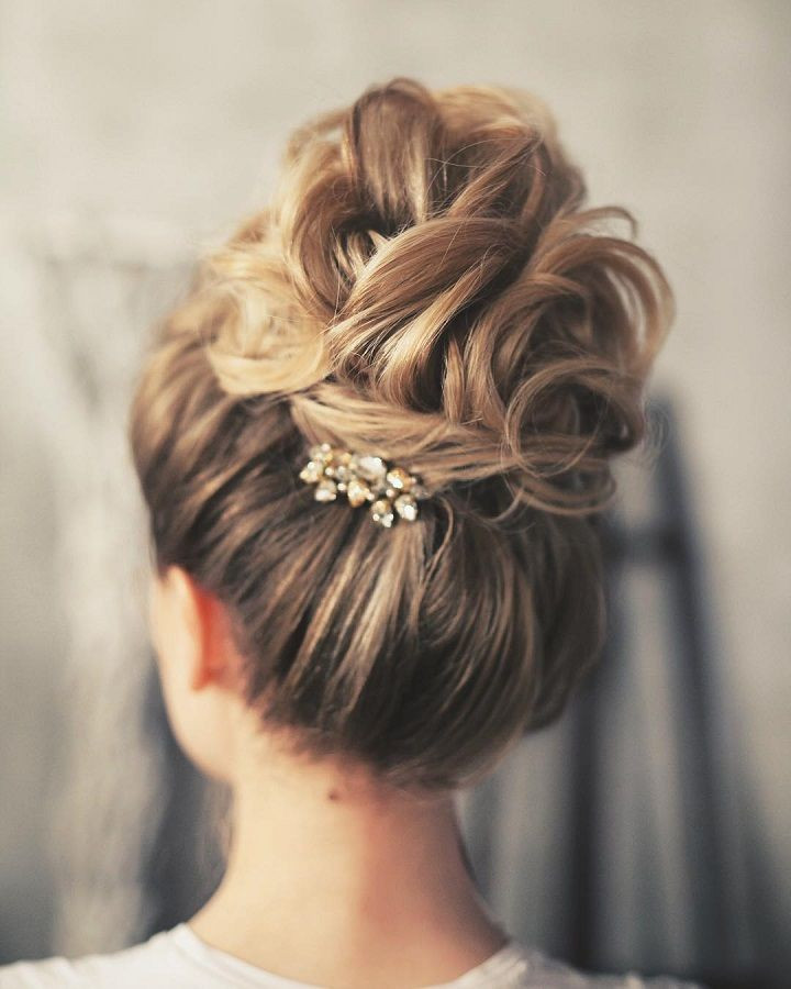 Short Wedding Hairstyles For Bridesmaids
 35 Wedding Bridesmaid Hairstyles FOR SHORT & LONG HAIR