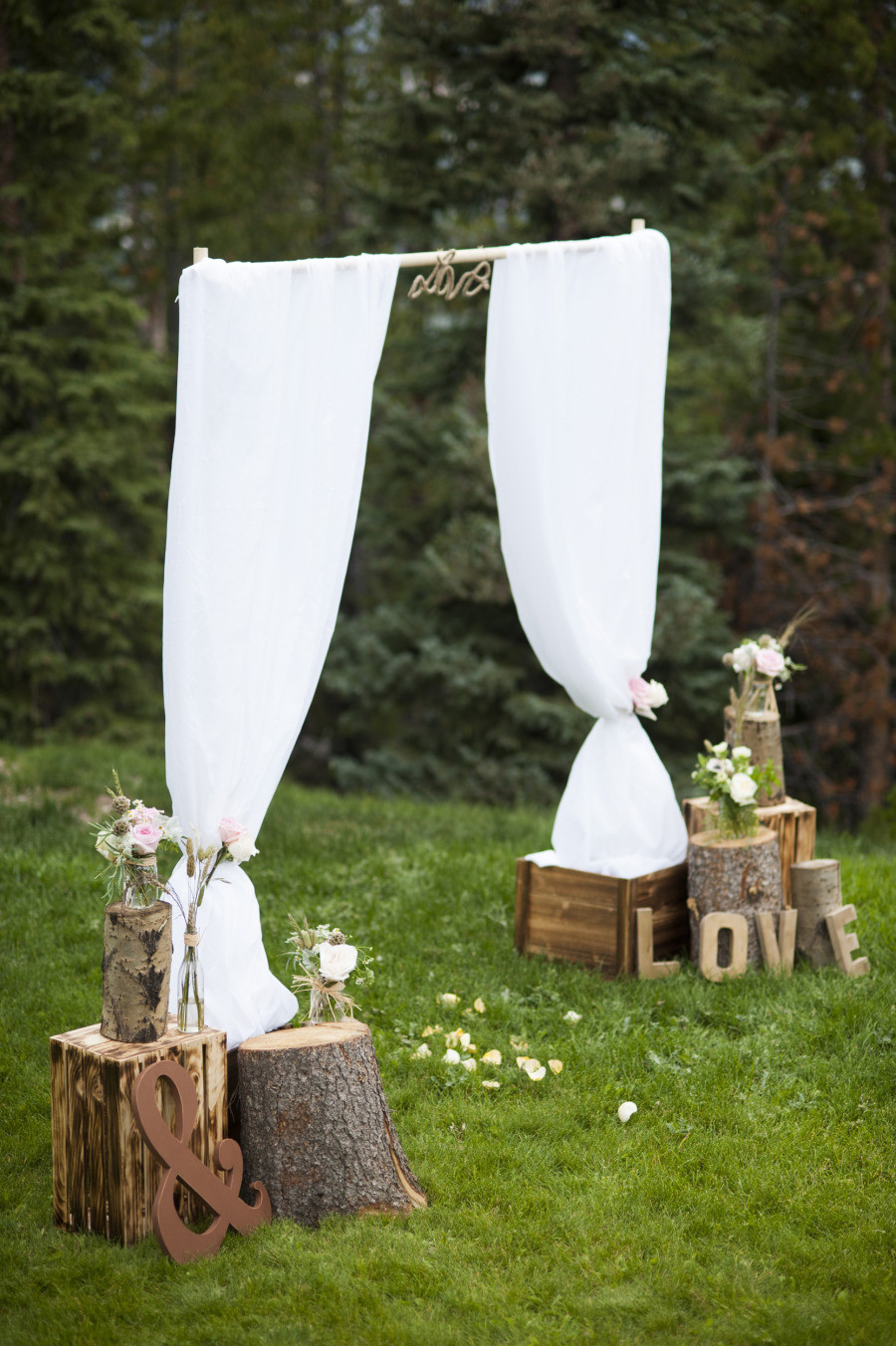 Simple Wedding Decorations
 Say “I Do” to These Fab 51 Rustic Wedding Decorations
